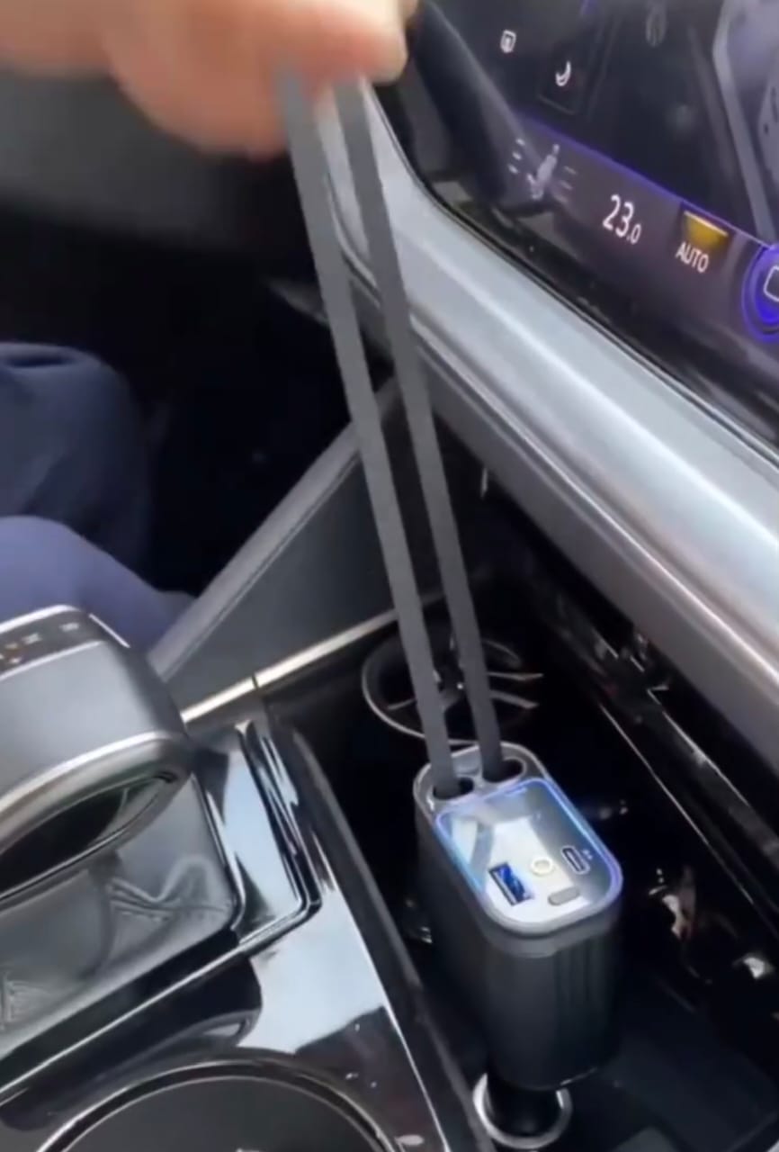 Retractable Car Charger Dual-Wire Fast Charger, Reliable Power on the go